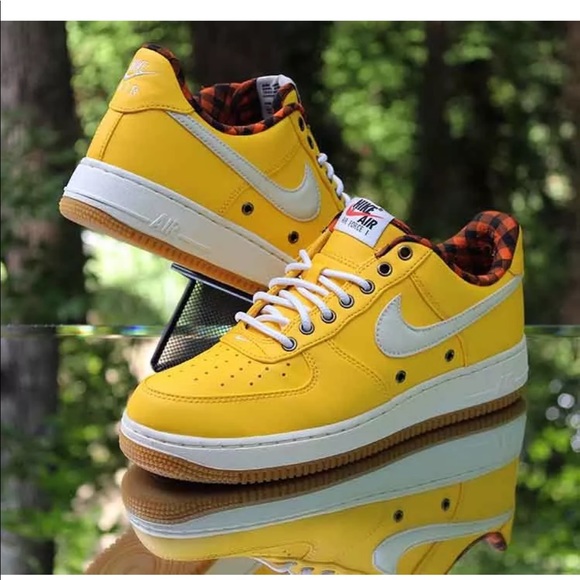 Nike Air Force 1 ‘07 LV8 Low Shoes - Picture 2 of 8